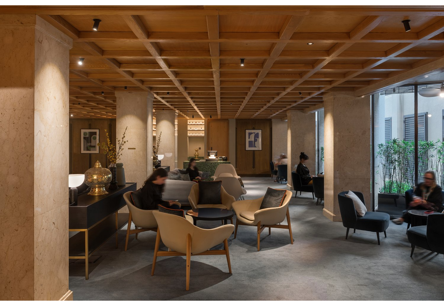 Lulie+Fisher+Design+Studio+-+Radisson+Blu+Creek+3